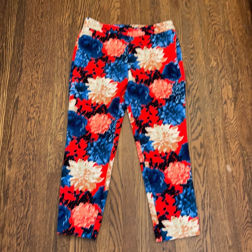 Talbots Red, Blue, White Floral Cropped Pants